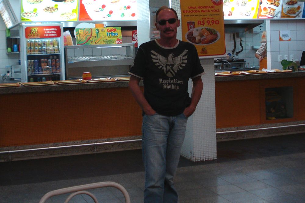 Free Online English Class with Native British Teacher Paul Finch – Conversation Courses via Skype and in Brasília for Professionals, Exam Prep, and More