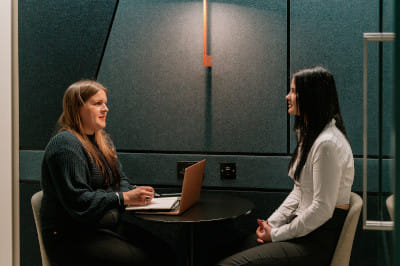 English conversation classes with native British teacher Paul Finch in Brasília and online